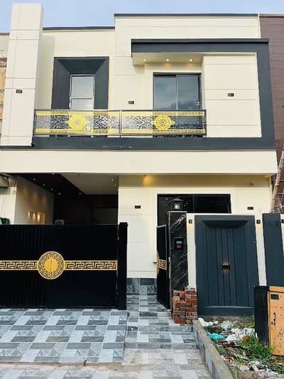 5 Marla Modern House for Sale | 4 Bedrooms | Semi-Furnished Master Bedroom | Prime Location