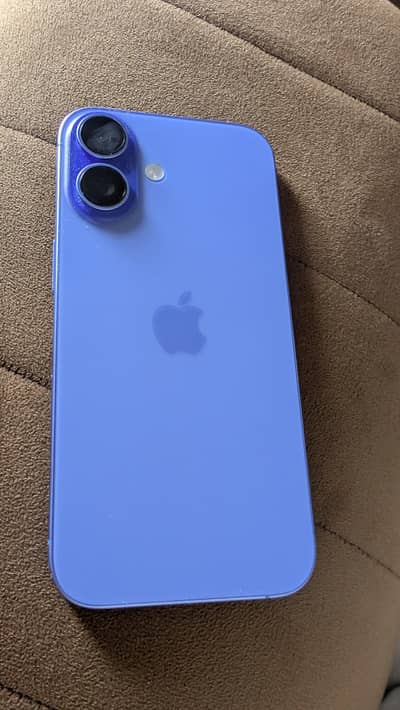 Apple iPhone 16