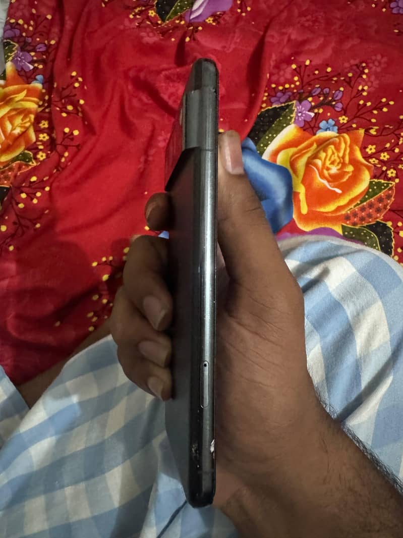 Google Pixel 8 Pro 4