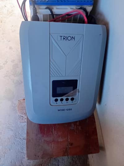 new ups 1200W serious clean use good condition 03495454797