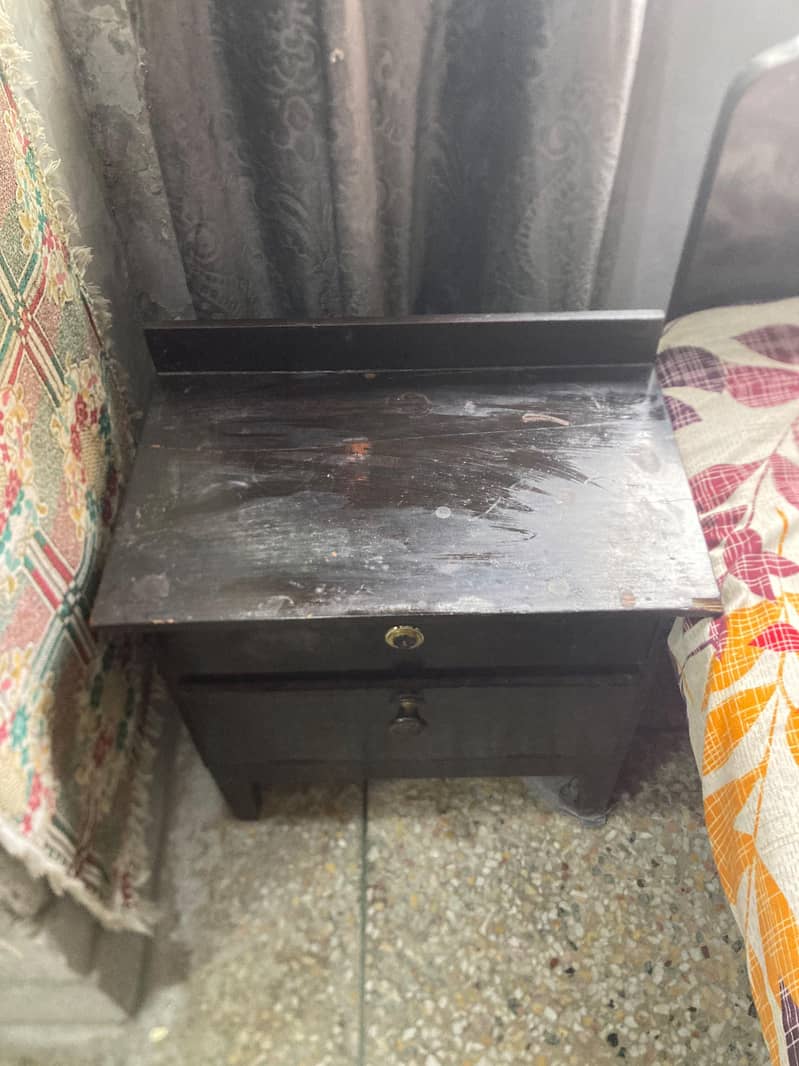 Single bed with mattress+side table 3