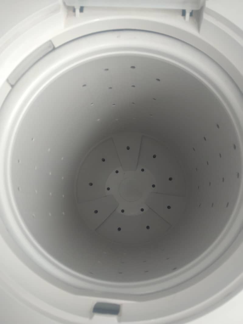 washing machine & dryer 0
