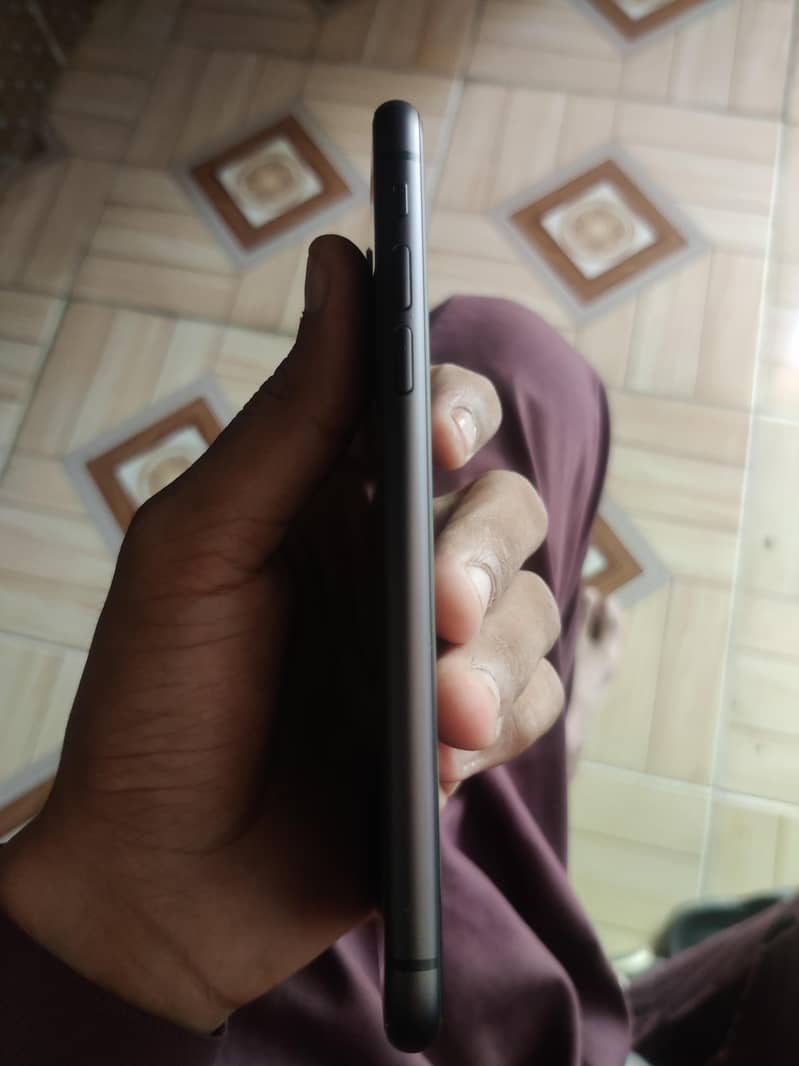 Apple iPhone 11 2