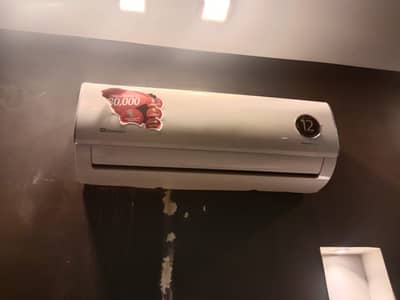 Dawlance 1 tonn Inverter 10/10 condition for Sale