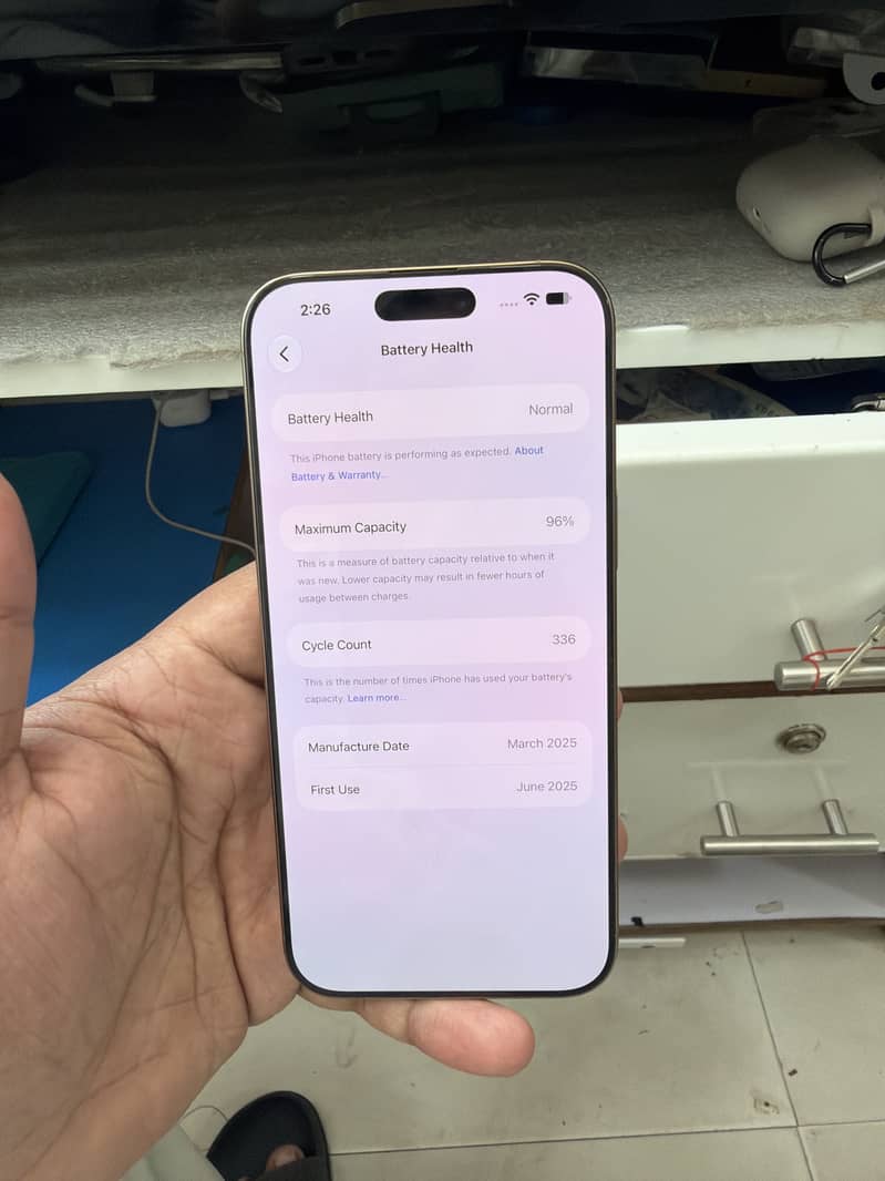 Apple iPhone 16 Pro Max 6