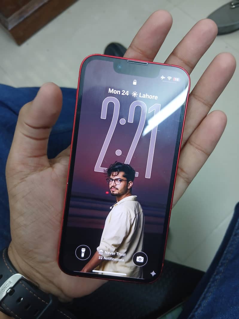Apple iPhone 13 mini 1