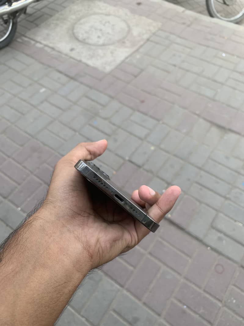 Apple iPhone 12 Pro Max 5