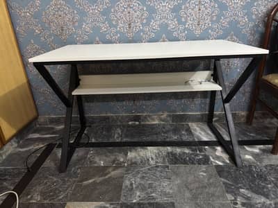 Computer Tables/Office Table/Study Tables/Workstations/Meeting Tables