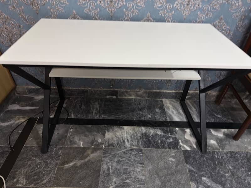 Computer Table/Office Table/Study Table/Workstation/Meeting Table 1