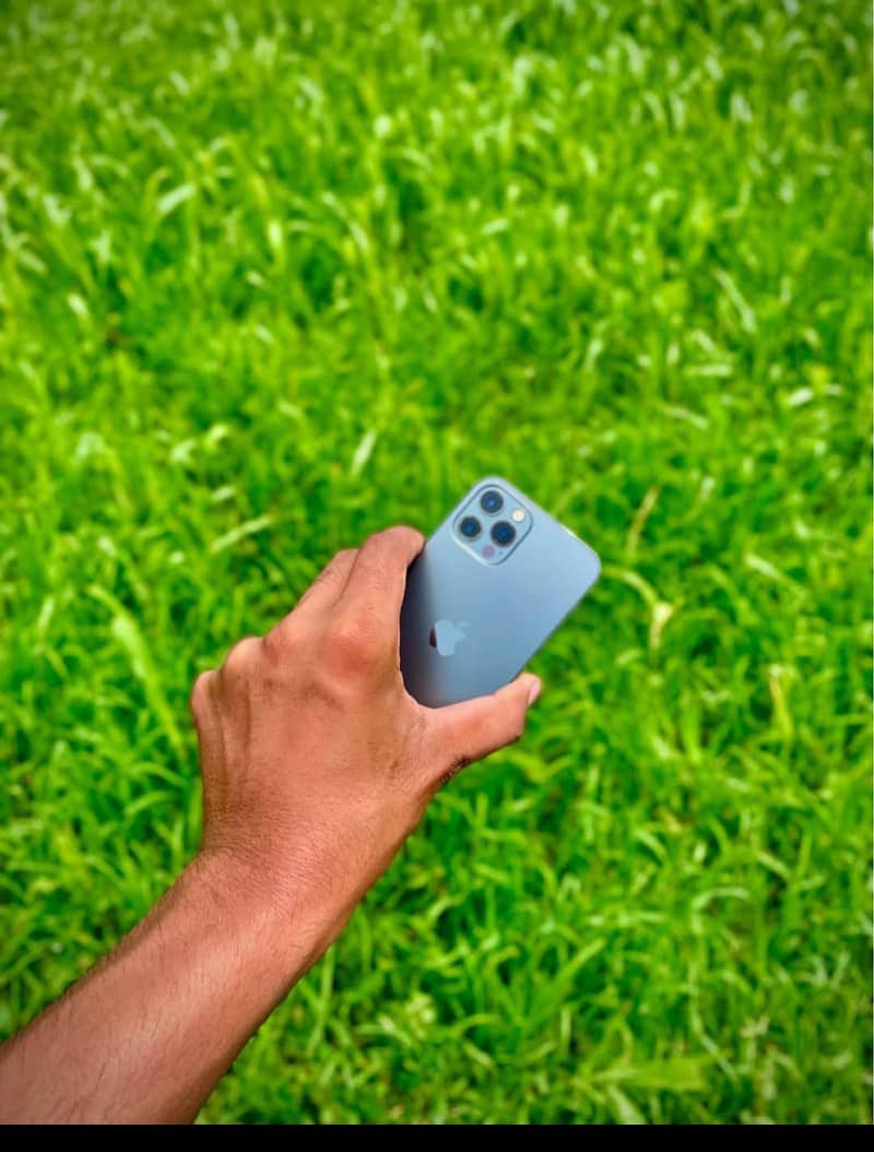 Apple iPhone 12 Pro 2