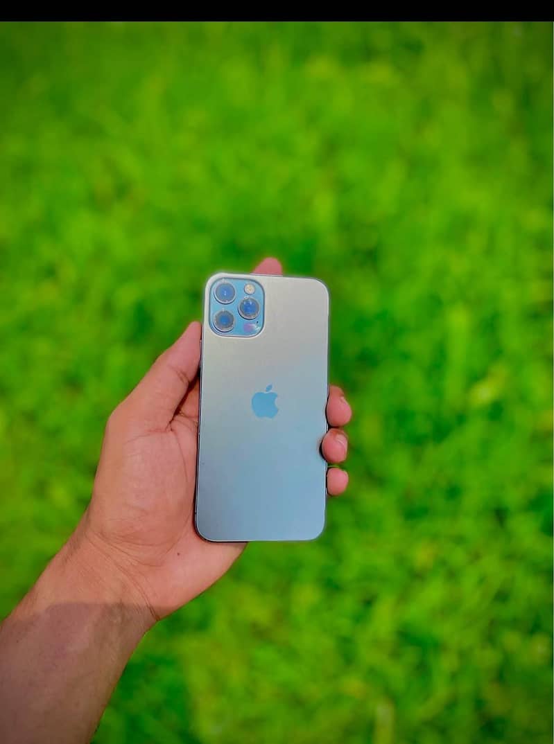 Apple iPhone 12 Pro 4