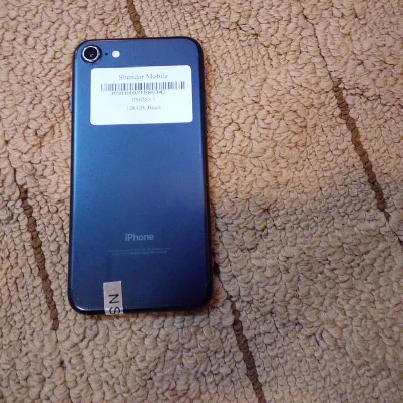Apple iPhone 7 1