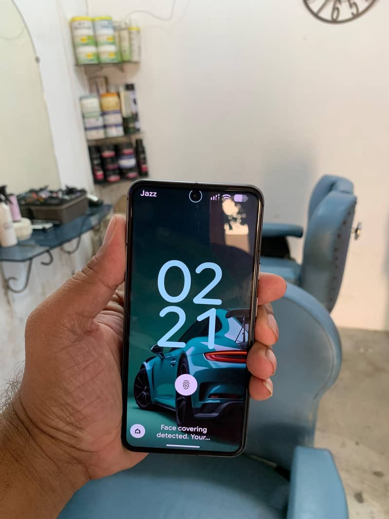 Google Pixel 8 4