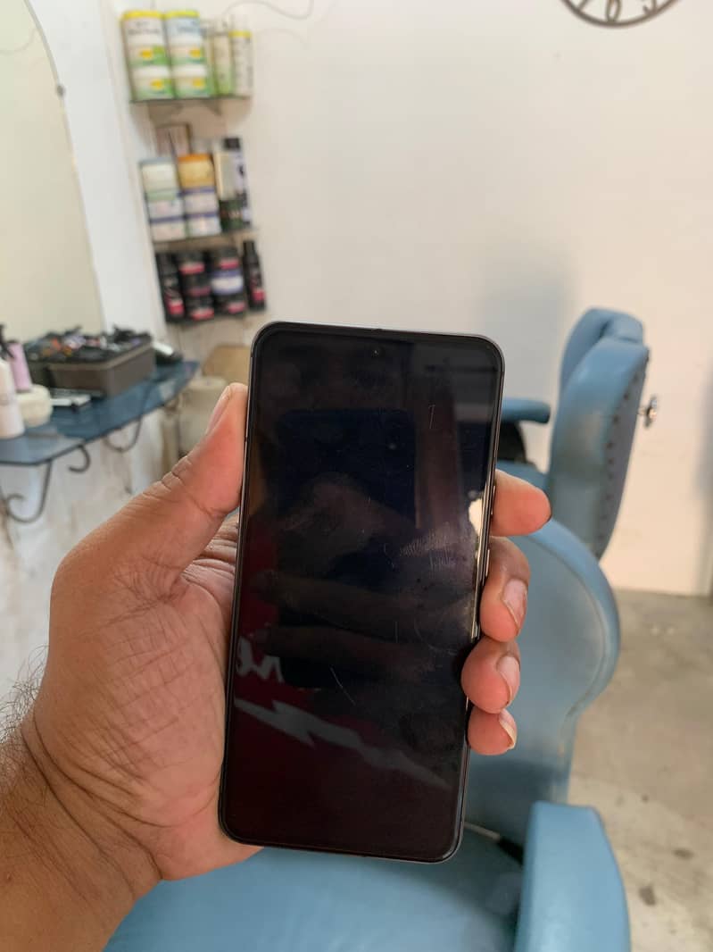 Google Pixel 8 5