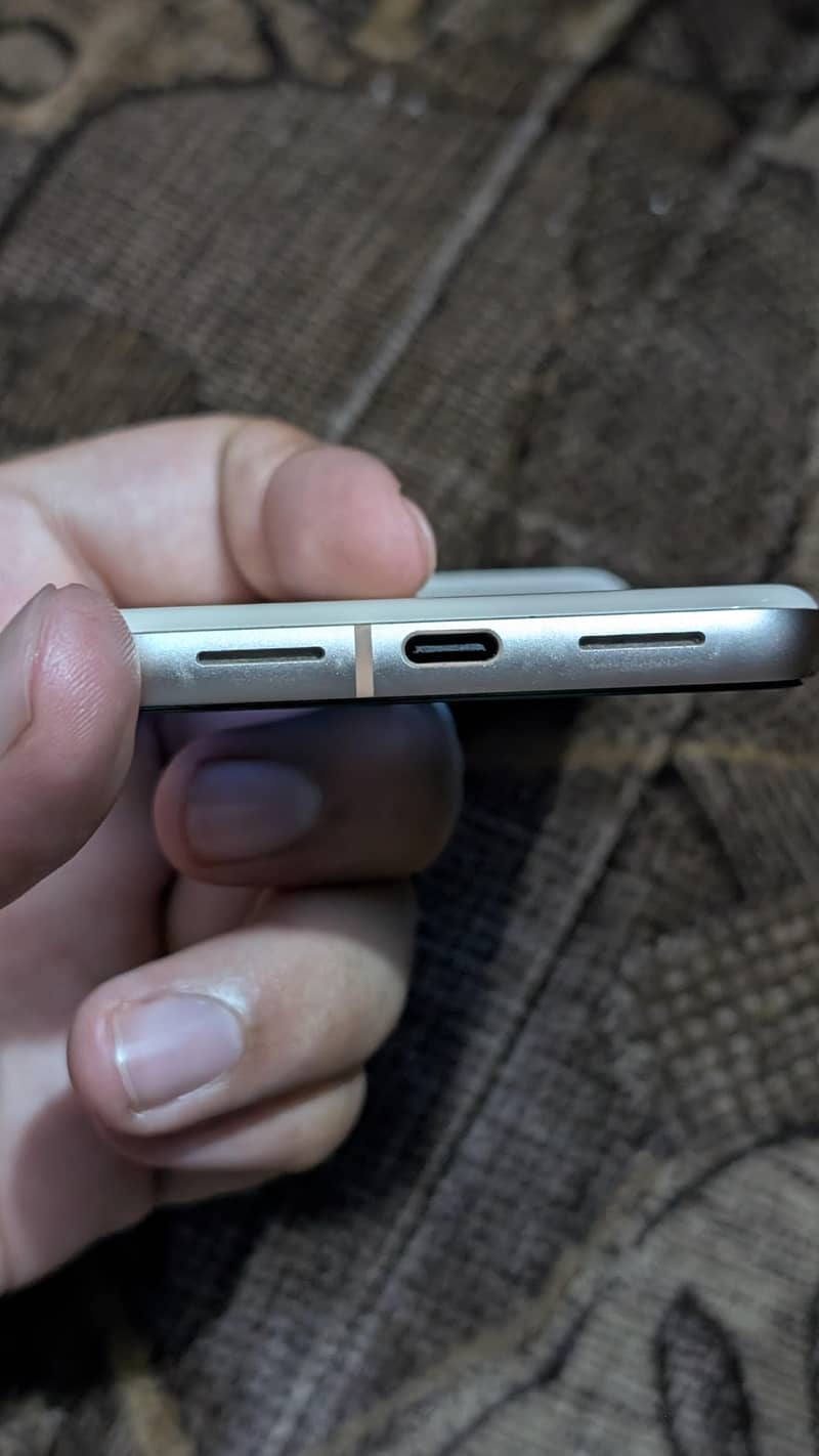 Google Pixel 8 0