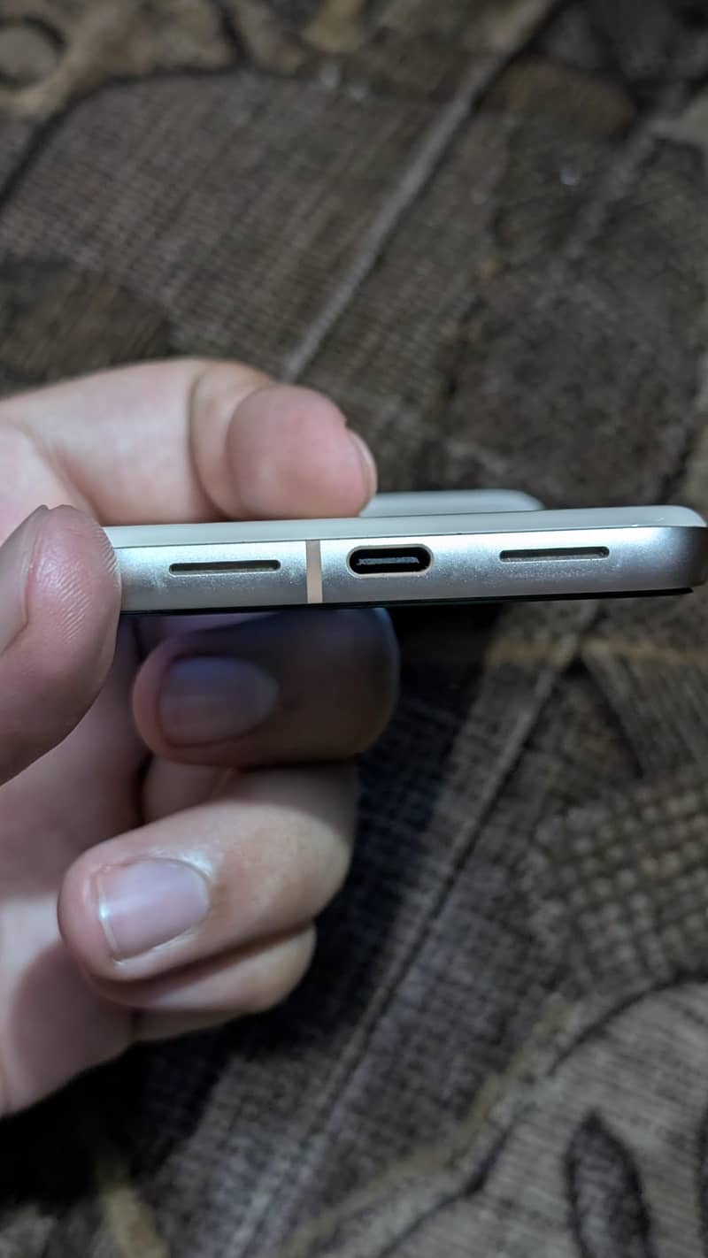 Google Pixel 8 1
