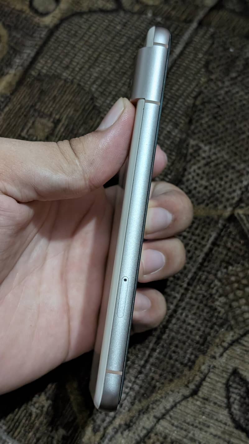 Google Pixel 8 3