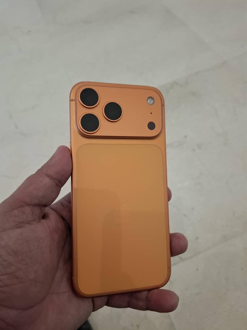 Apple iPhone 17 Pro Max 0