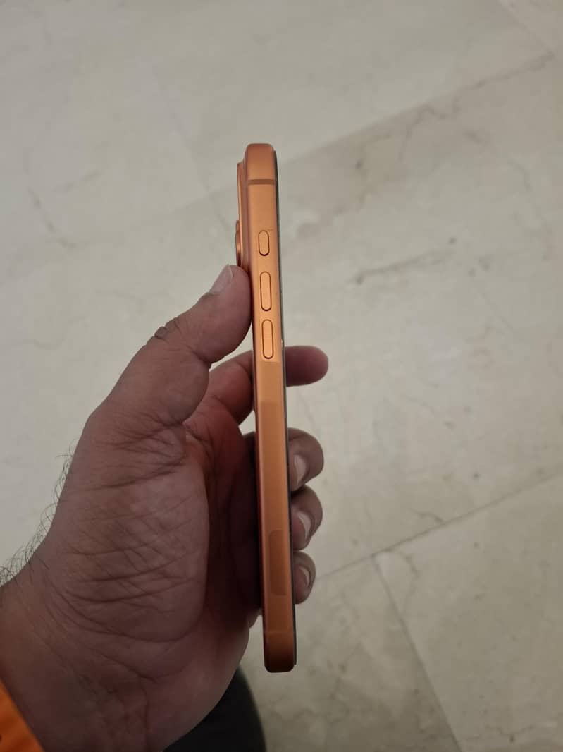 Apple iPhone 17 Pro Max 1