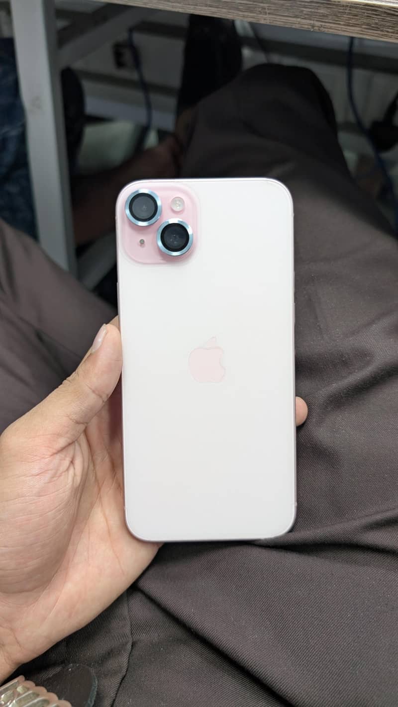 Apple iPhone 15 plus 1