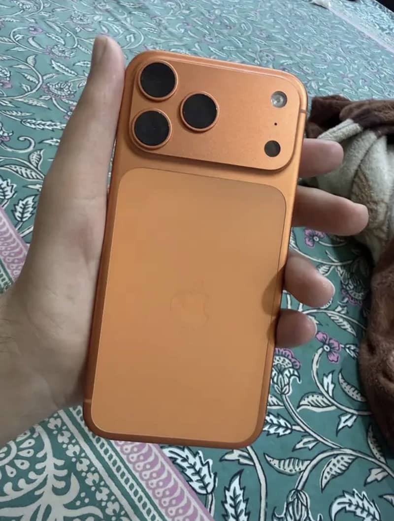 Apple iPhone 17 Pro Max 1