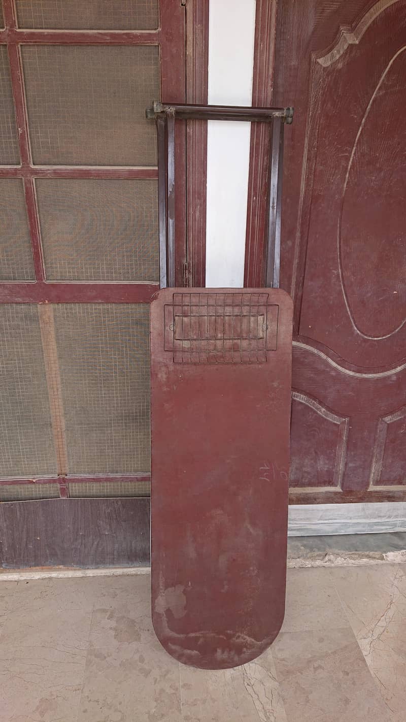 iron stand 6