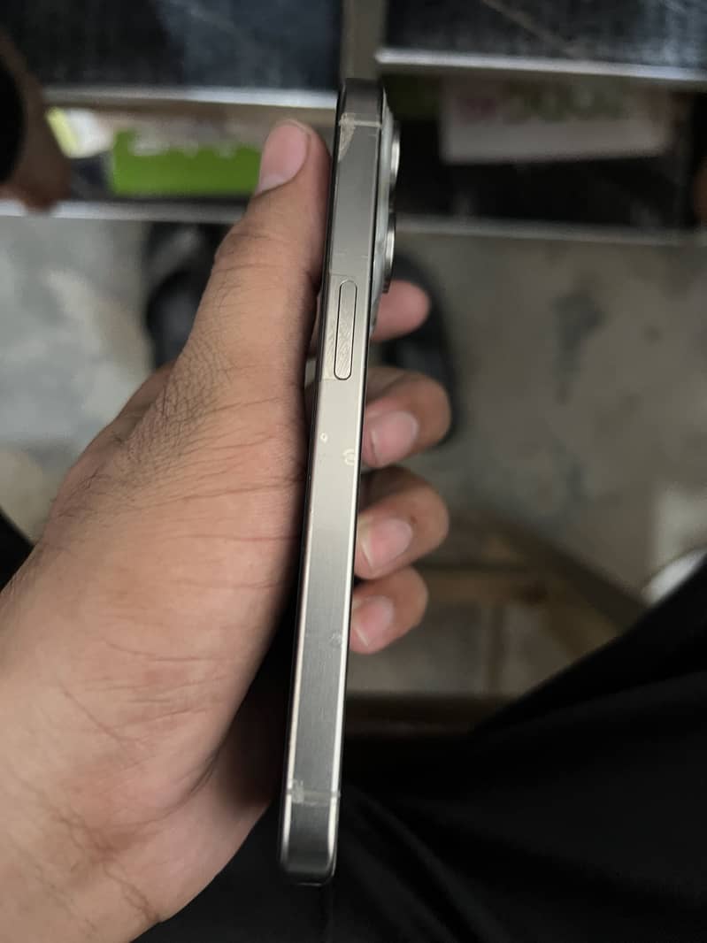 Iphone 15 pro 3
