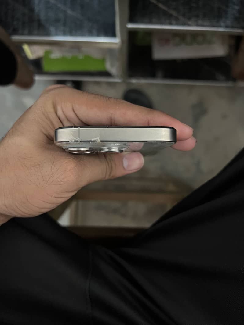 Iphone 15 pro 6