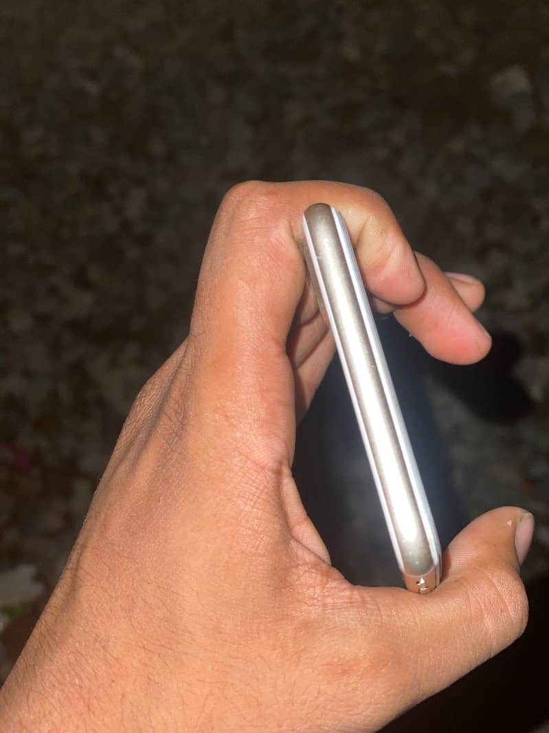 Apple iPhone 7 Plus 3
