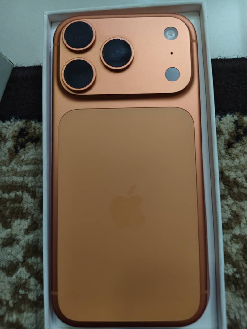 Apple iPhone 17 Pro 1