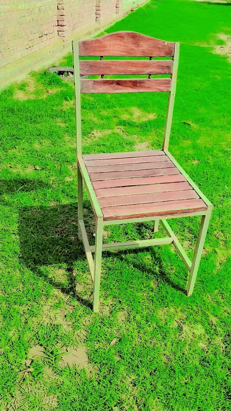 school chairs 1