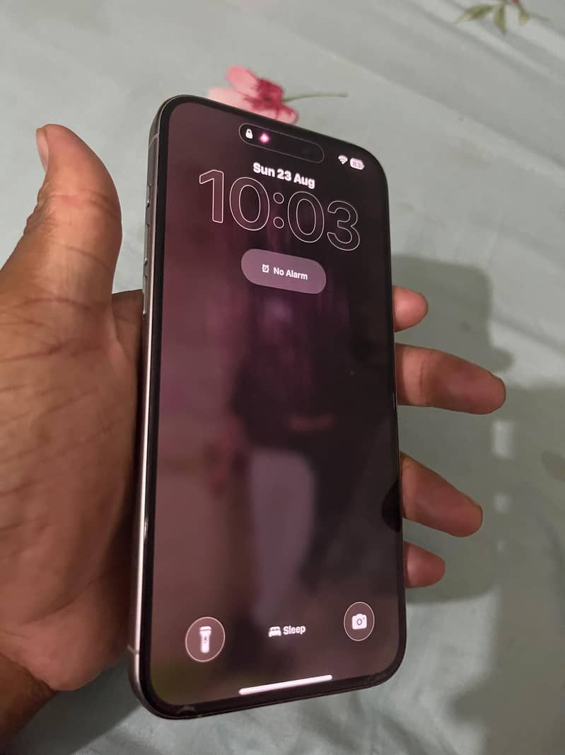 Apple iPhone 15 Pro Max 2