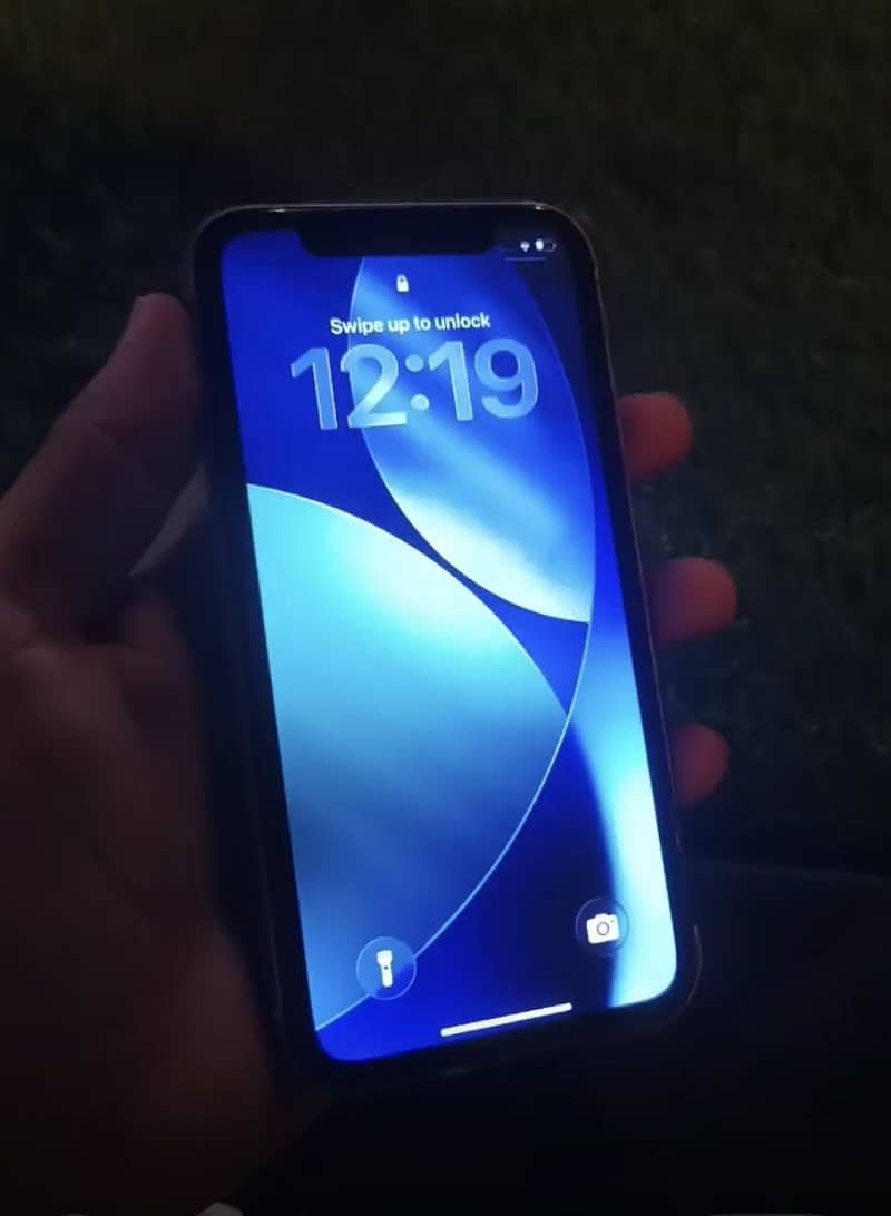 Apple iPhone 11 3