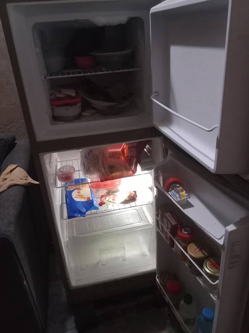 refrigerator 0
