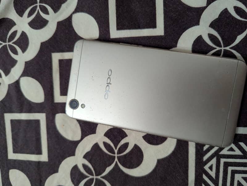 OPPO A37 2