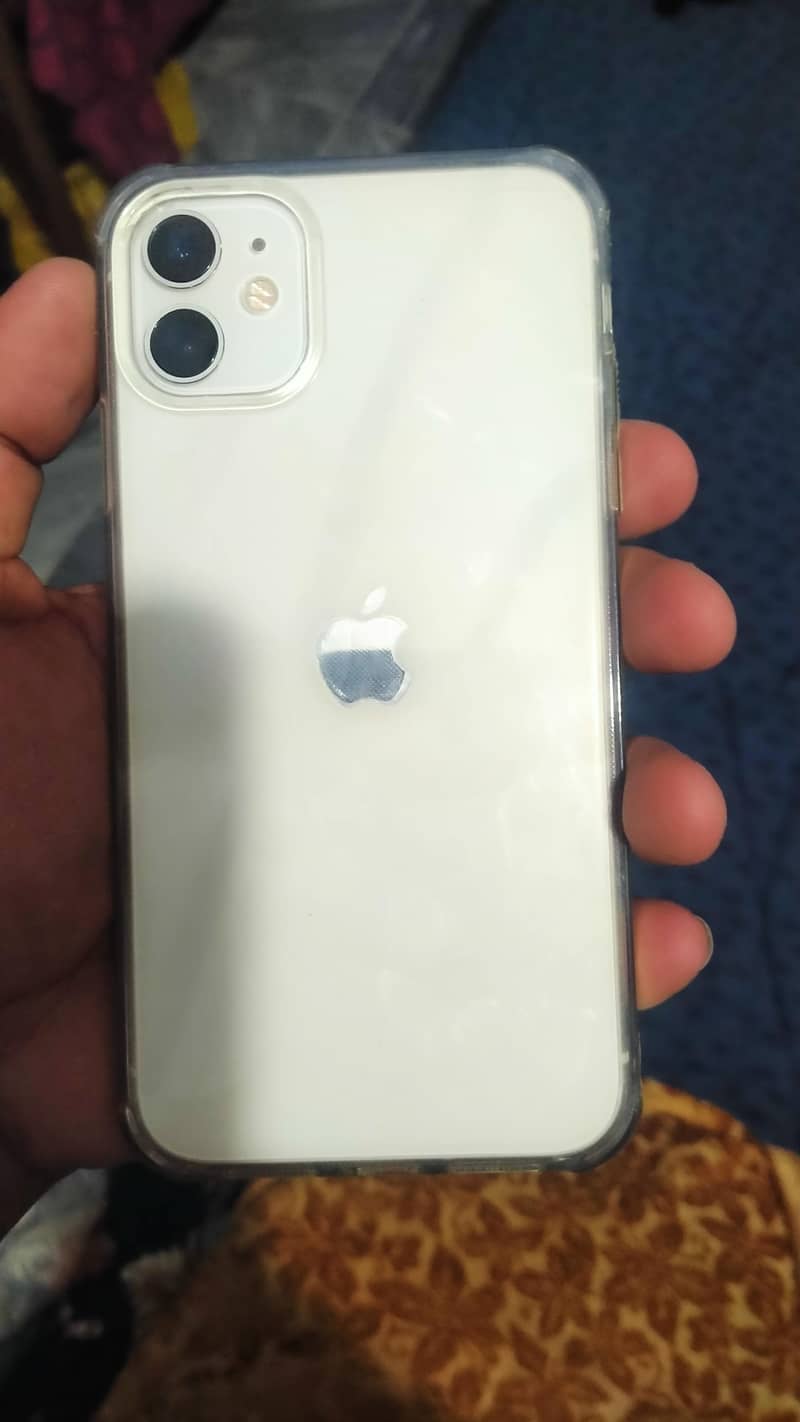 Apple iPhone 11 0