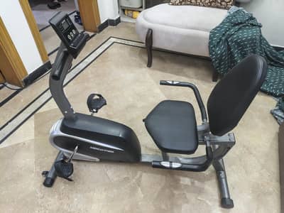 back support exercise cycle machine in excellent condition