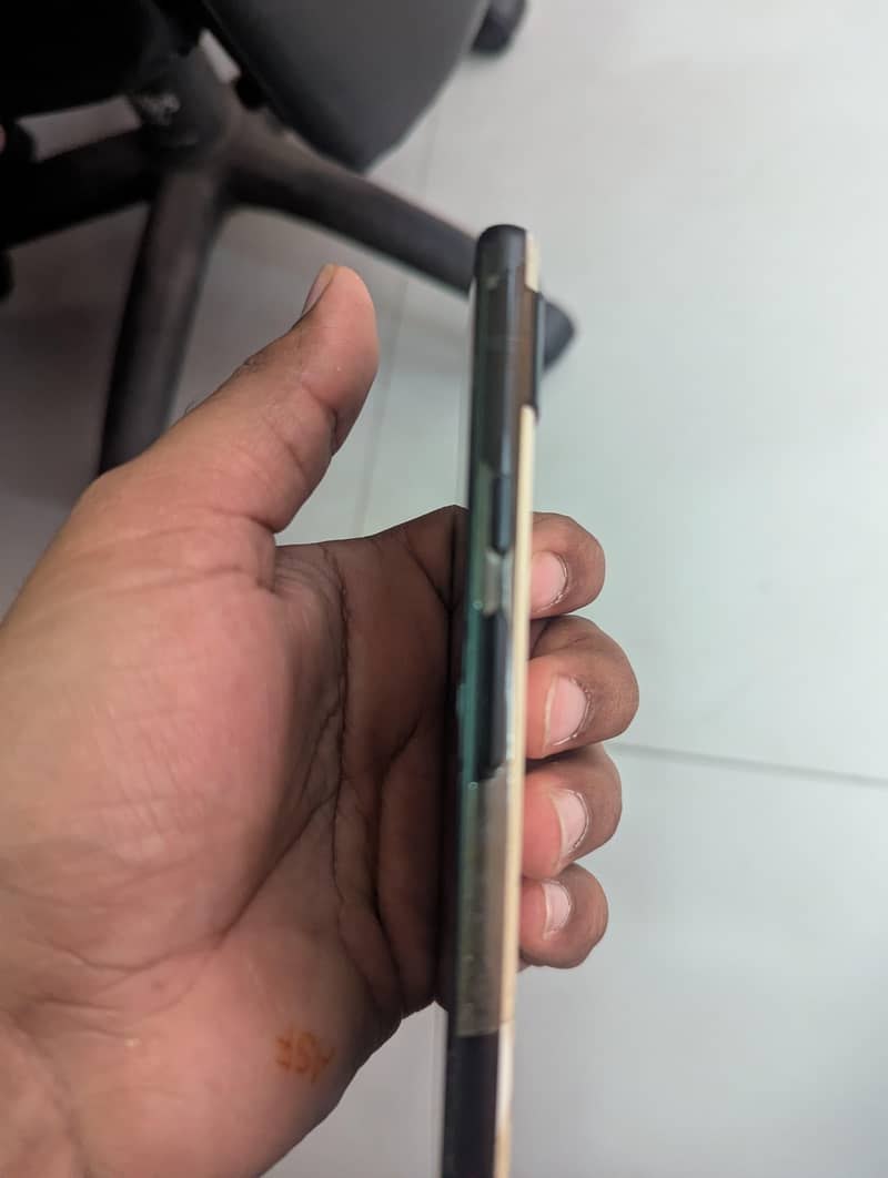 Google Pixel 6a 1
