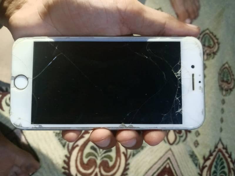 Apple iPhone 8 4