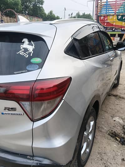 Honda Vezel 2016