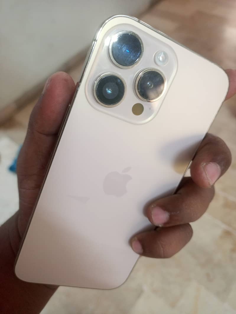 Apple iPhone 14 Pro Max 5