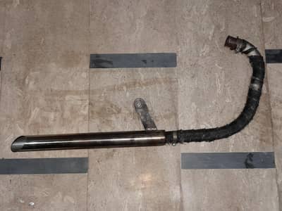 Cafe Racer straight pipe exhaust and extended swingarm(chimta)