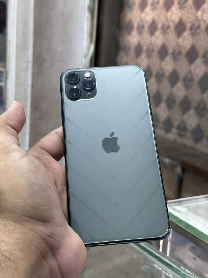 iPhone 11 Pro Max 8