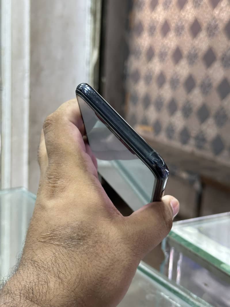 iPhone 11 Pro Max 19