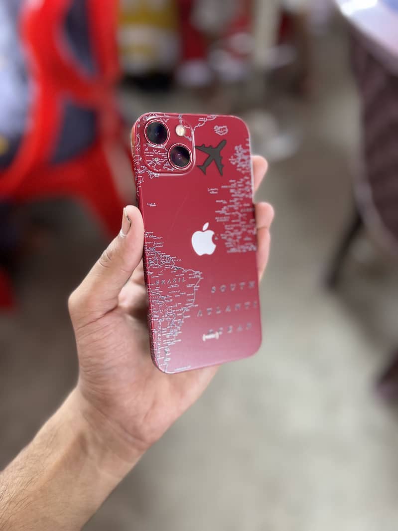 Apple iPhone 13 2