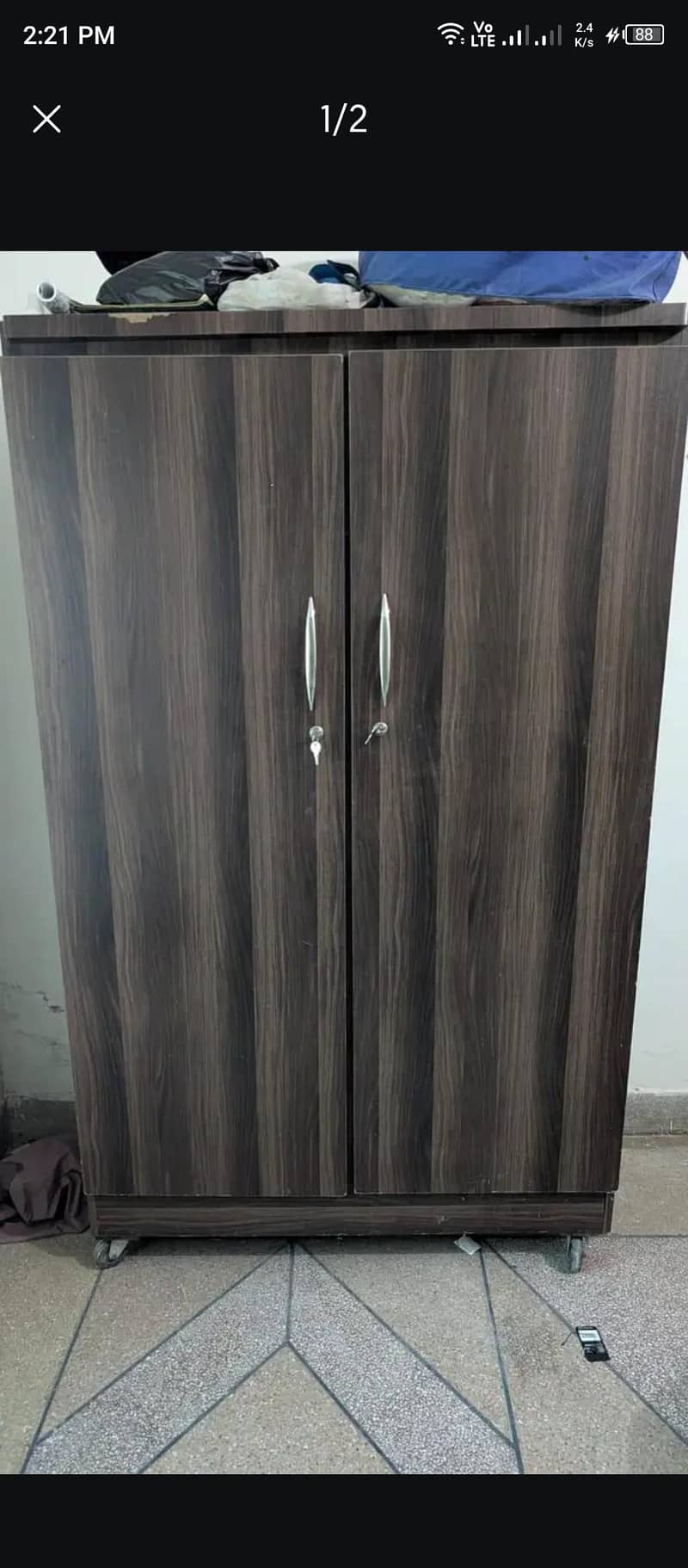 wardrobe 0
