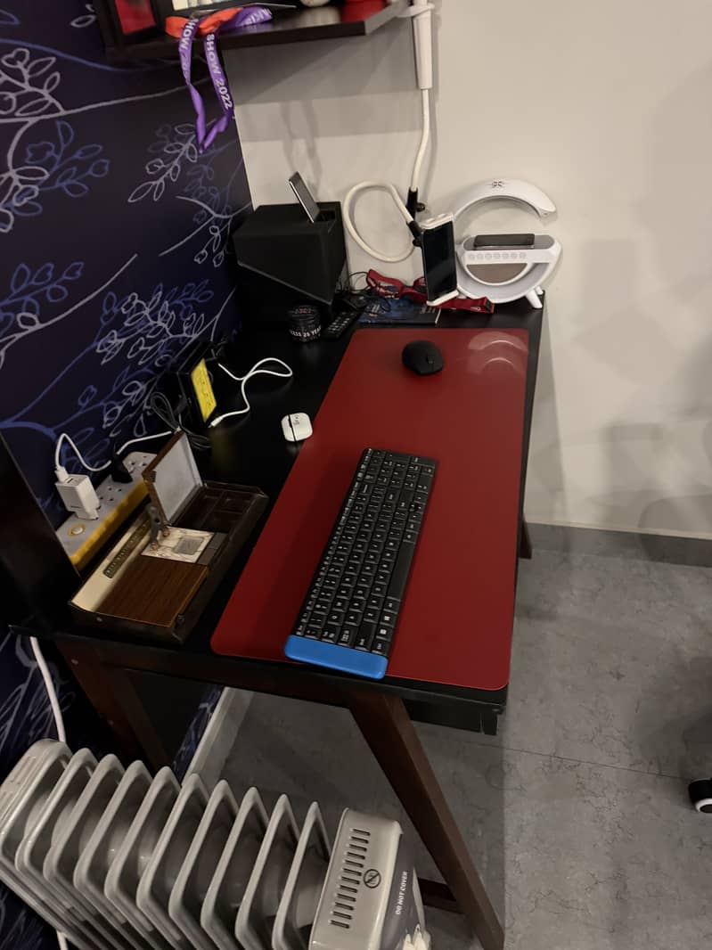 Computer Table & Chair 1