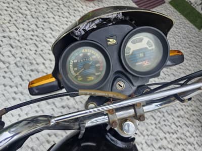 united 100 bike 9730 km driven partially new
