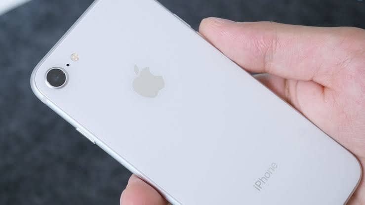 Apple iPhone 8 0