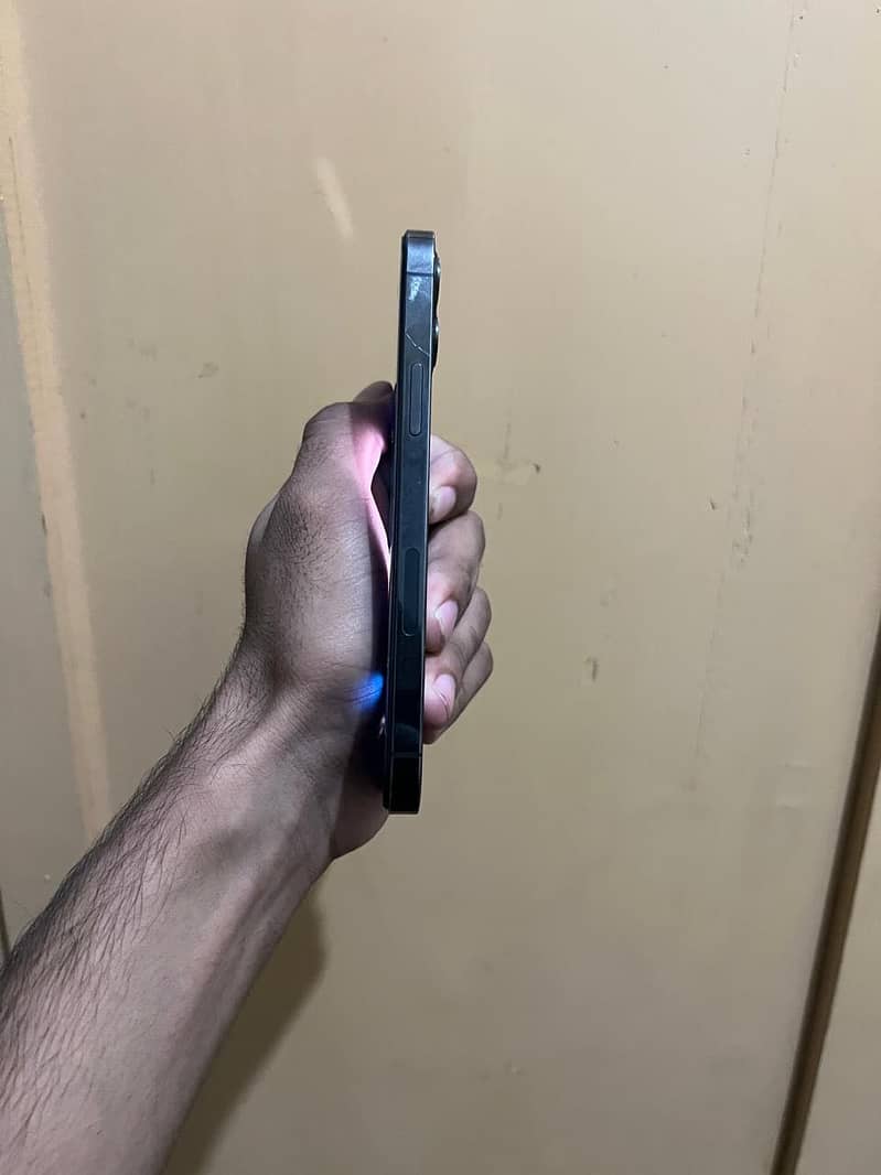 Apple iPhone 12 Pro 1